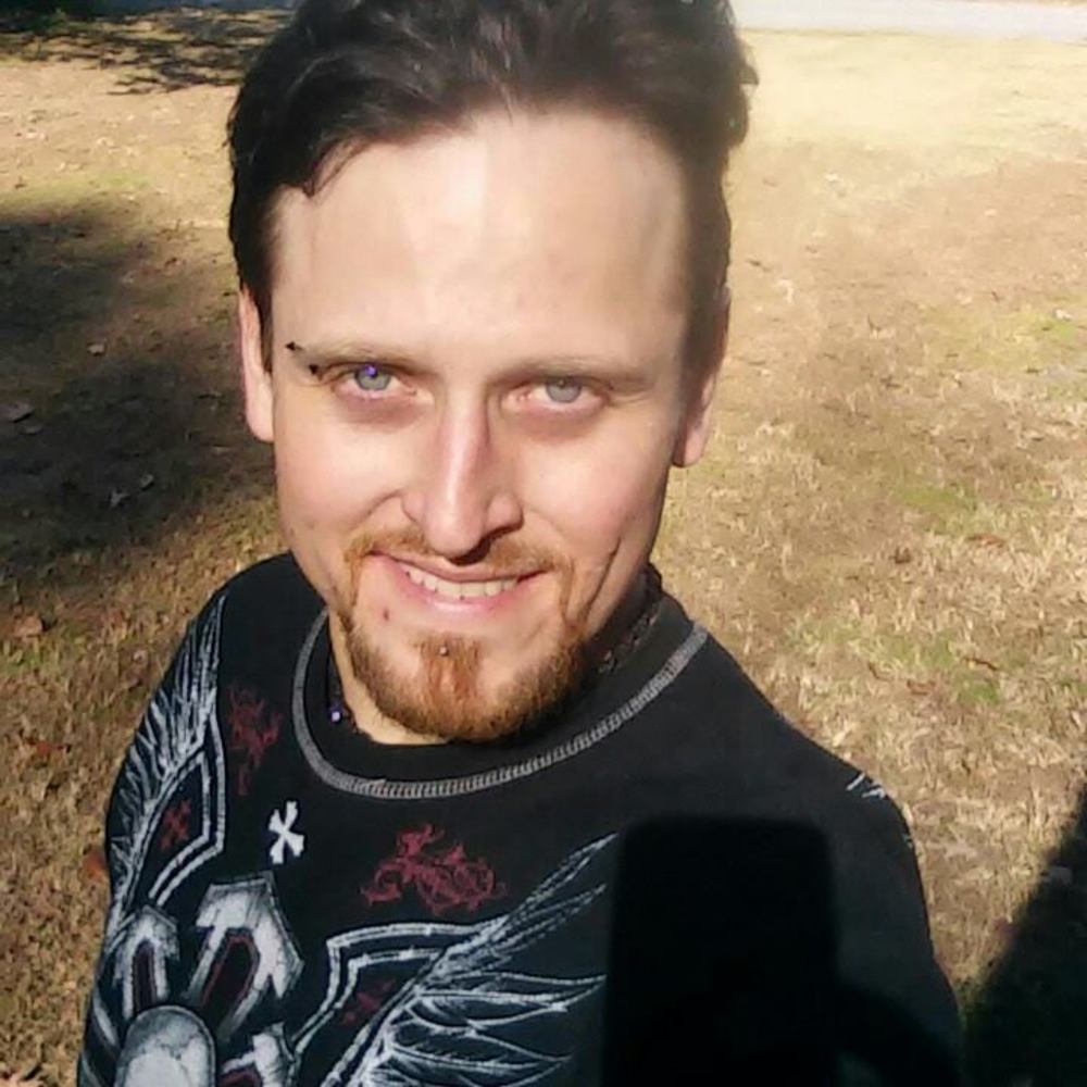 Meet your Posher, Eric